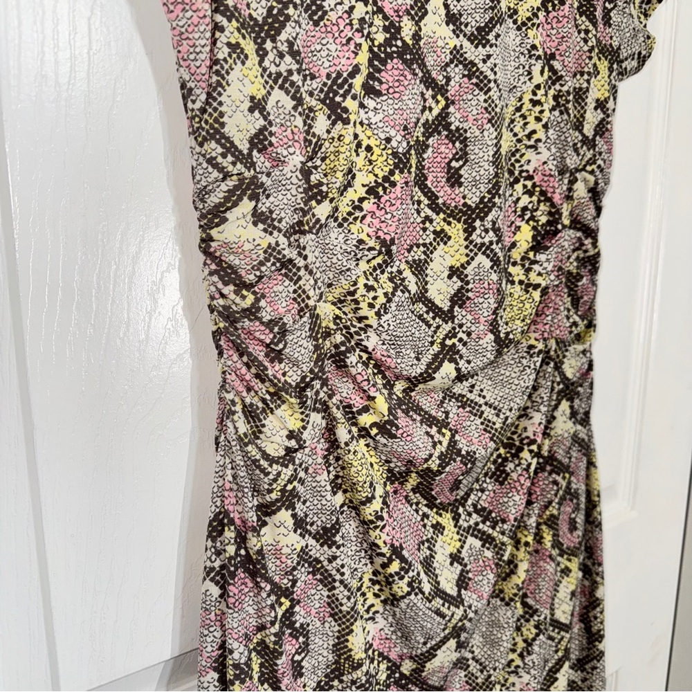 Nine West Pastel Snakeskin Patterned Knee Length Dress with Ruched Waist size S - Picture 8 of 10